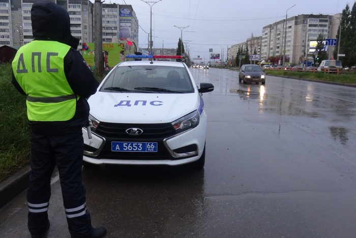 Свердловская ГИБДД привлекла к ответственности 4483 пешехода за нарушение ПДД