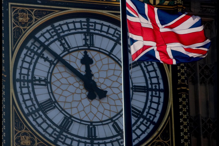 В британском парламенте призвали к диалогу с Россией
