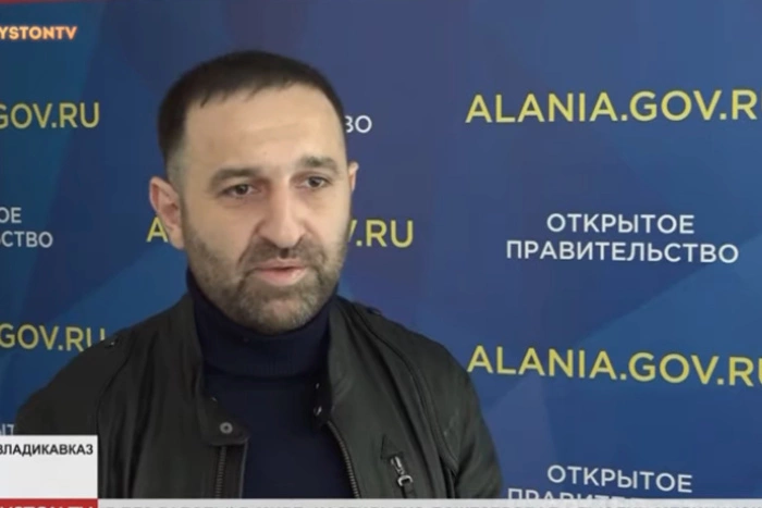 Актер «9 роты» ответил Смольянинову на слова о готовности его застрелить