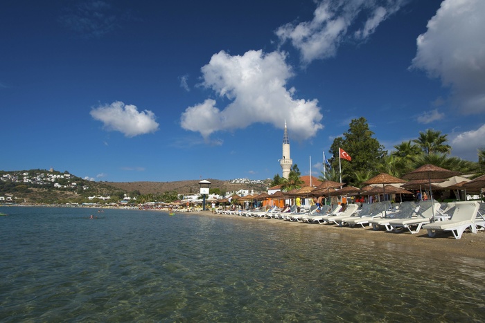 Турецкий курорт сполз к морю из-за землетрясения