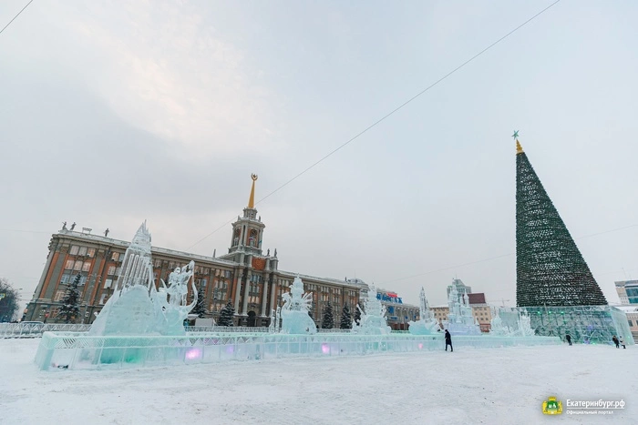 Дежурят полиция и Росгвардия: мэрия Екатеринбурга усилила охрану