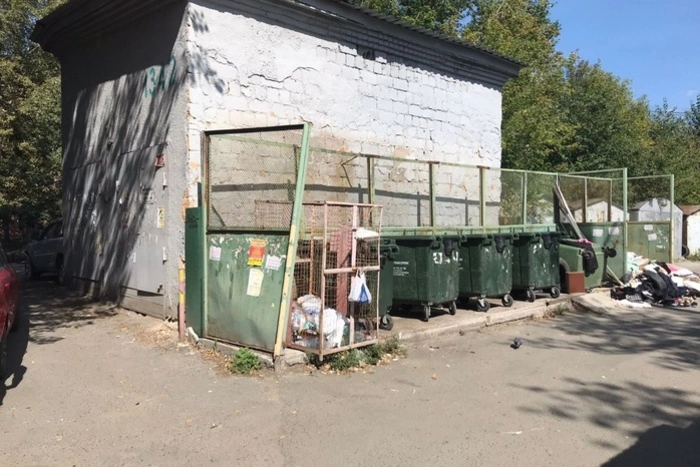 На Урале на мусорке нашли тело девушки, завёрнутое в одеяло