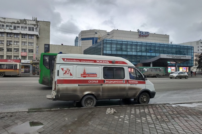 Пешеход сбит возле Главпочтамта в Екатеринбурге