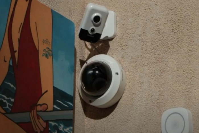 В екатеринбургских школах начнут прослушивать учеников — видео