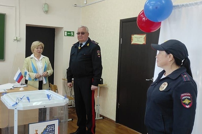 Свердловская полиция обеспечила правопорядок на выборах губернатора