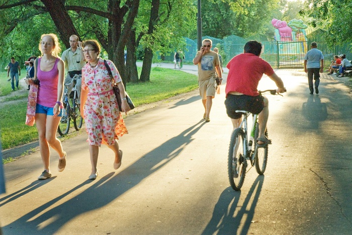 Идите гулять! Большинство парков и скверов в Екатеринбурге обработали от клещей
