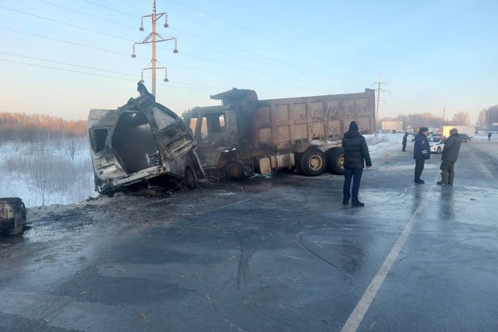 Траур объявлен в Томской области 16 декабря после гибели в ДТП бригады скорой помощи