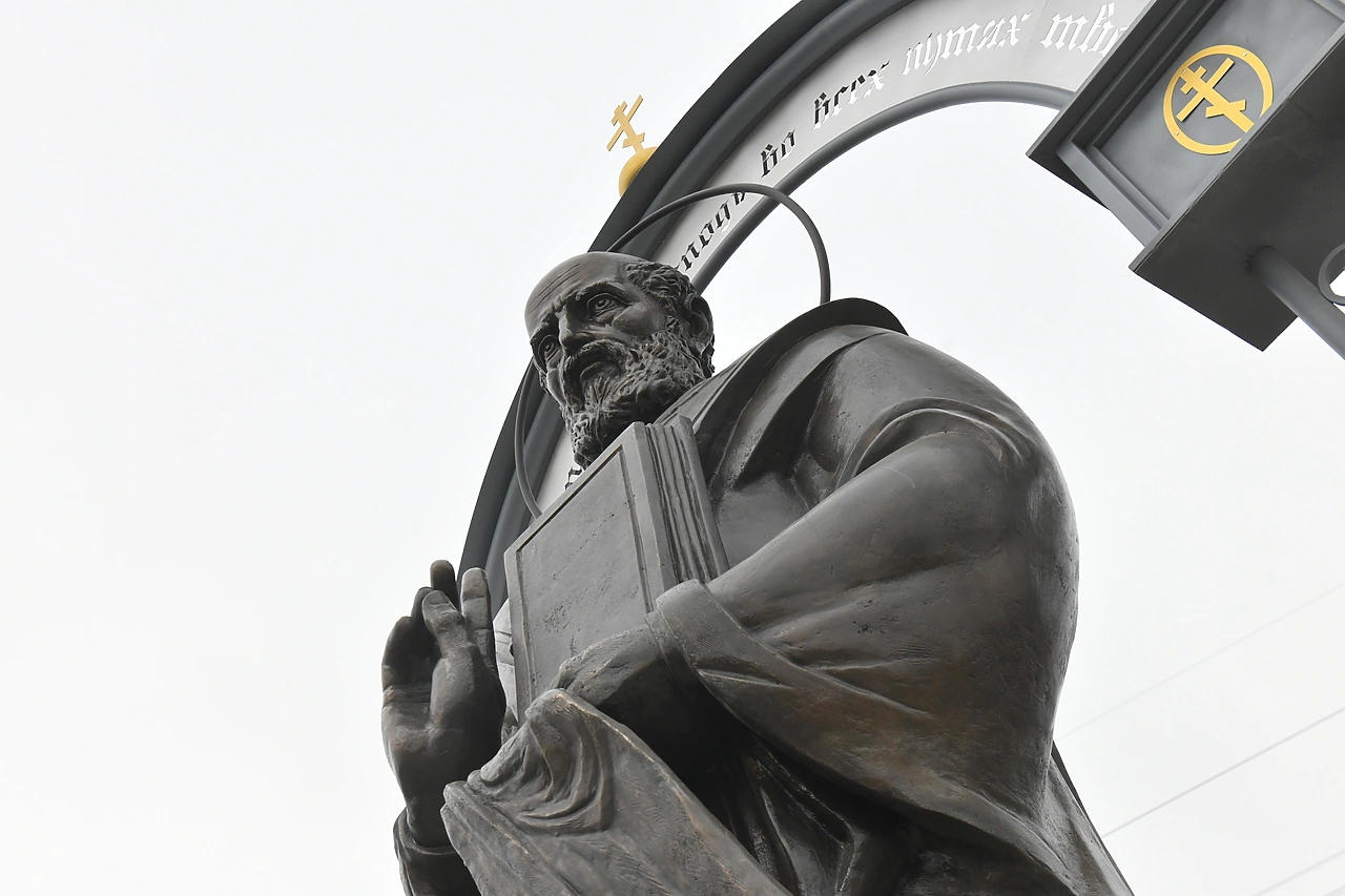 Около деревни Чудова торжественно открыли памятник Николаю Чудотворцу (ФОТО)