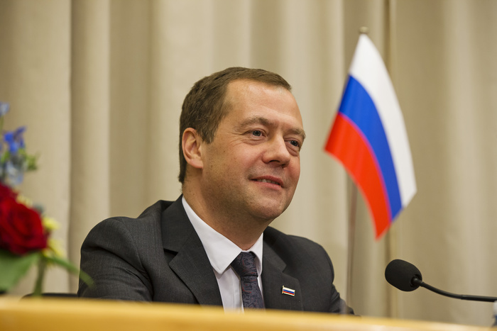 Подарок от Медведева — Национальная стратегия в интересах женщин