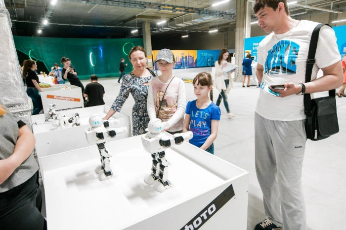 В Екатеринбург съехались роботы со всего мира!