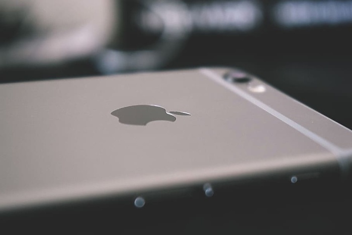 Свердловчанин ответил на звонок сотового оператора и остался с большим кредитом