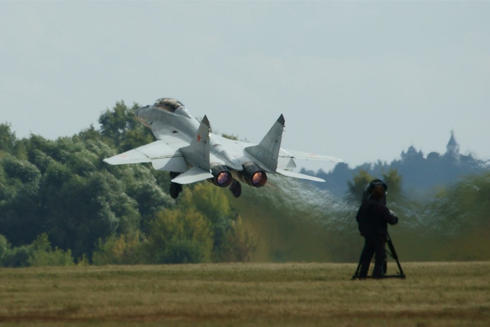 Индонезия решила заменить американские истребители F-5E на российские Су-35