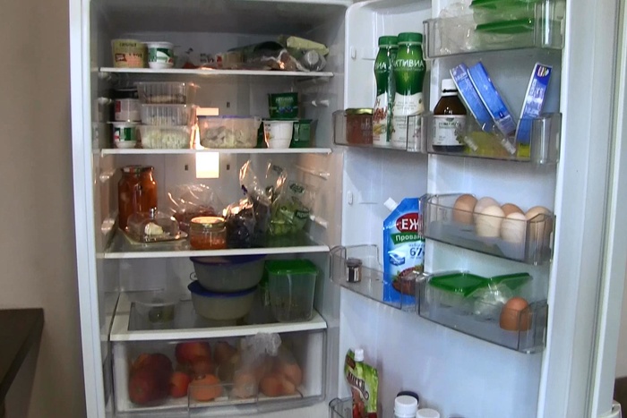 В Екатеринбурге у 54-летнего мужчины в холодильнике нашли наркотики