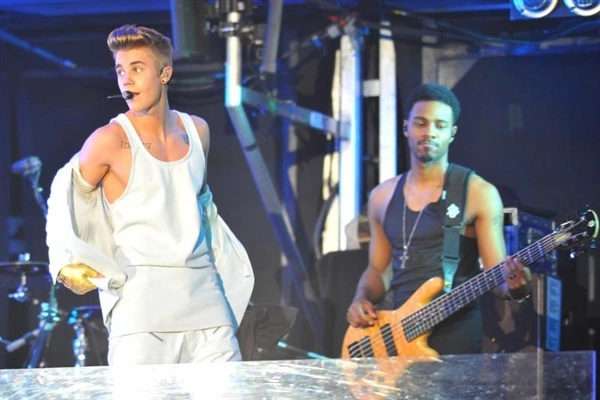 Джастин Бибер «отомстил» Орландо Блуму за инцидент в ресторане