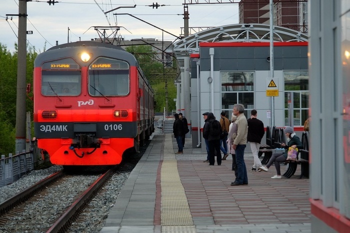 В Екатеринбурге на станции Первомайской поезд насмерть сбил пенсионерку