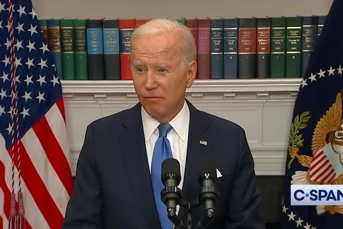 Байден назвал возмутительным решение России приостановить зерновую сделку