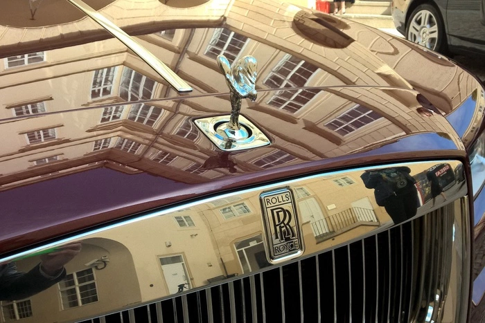 Россиянин хочет получить 584 тысячи рублей за царапины на бампере