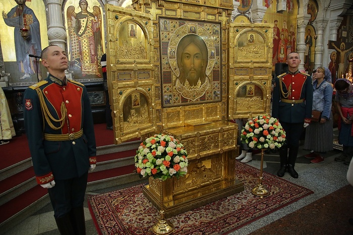На Урале Главной иконе Главного храма Вооруженных Сил РФ поклонились 90 тысяч