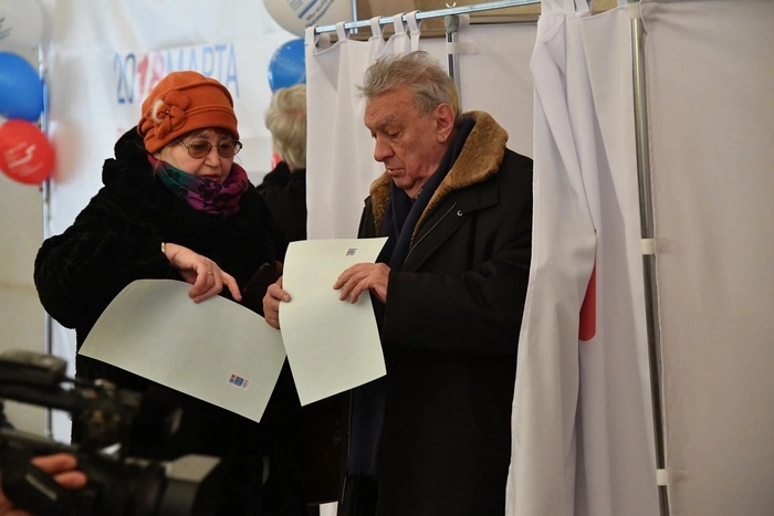 «Нужно вернуть конфискацию и смертную казнь — сразу изыщут деньги на пенсии»