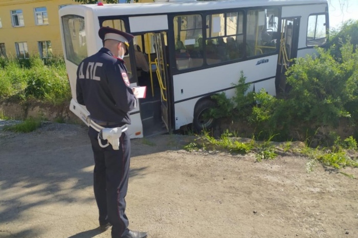 В ГИБДД рассказали подробности аварии с автобусом, в которой погибли шесть человек