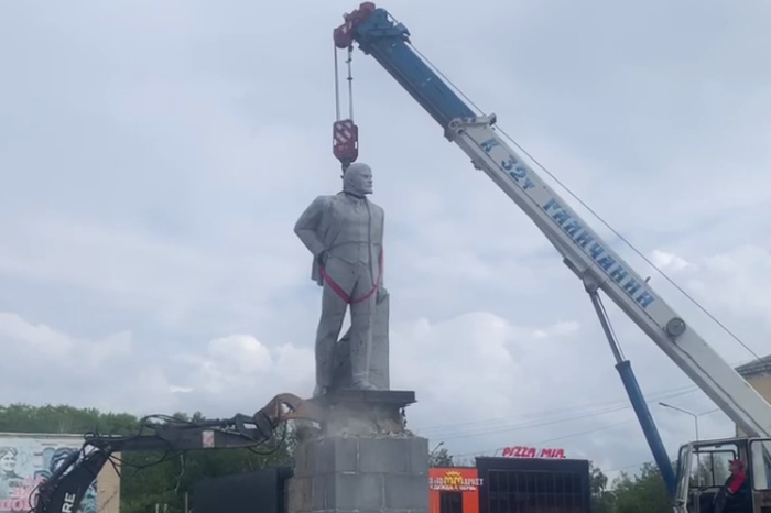 Снос памятника Ленину в Ревде проверит антимонопольная служба