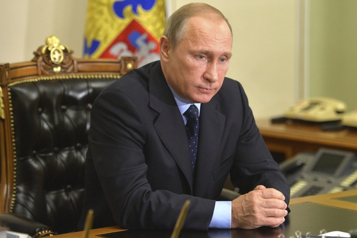 Путин подписал указ о временном запрете полетов в Египет