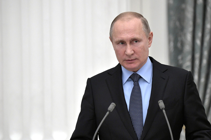 Путин припомнил анонимам сталинские репрессии