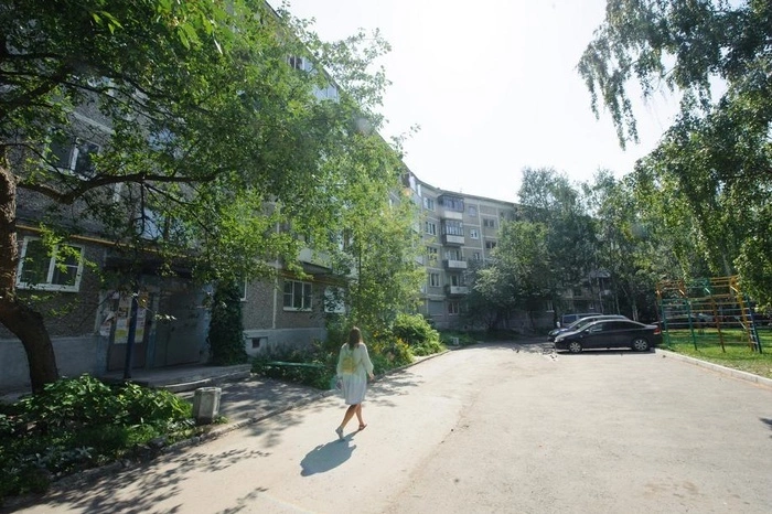 В Екатеринбурге внезапно полетел пух