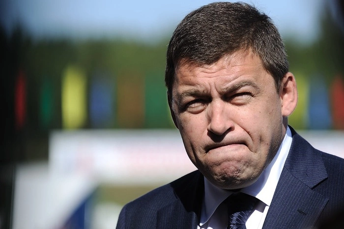 Евгений Куйвашев оказался в конце свежего рейтинга эффективности глав регионов