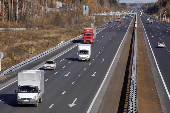 К 2024 году 85% дорог Екатеринбурга должны стать надлежащего качества