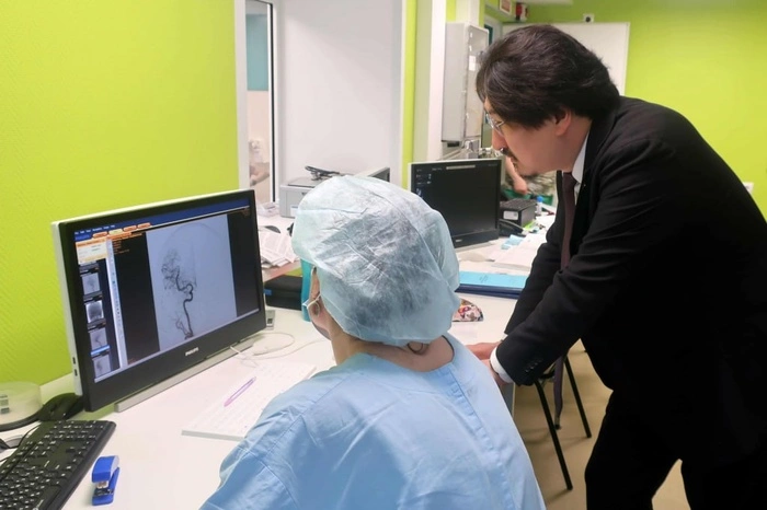 Главврач свердловской больницы рассказала, что провоцирует рак губы, языка и гортани