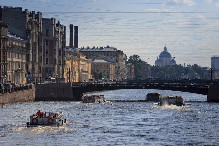 «Фонтанка» высказала версию жуткого убийства адмиралом жены и сына в Петербурге