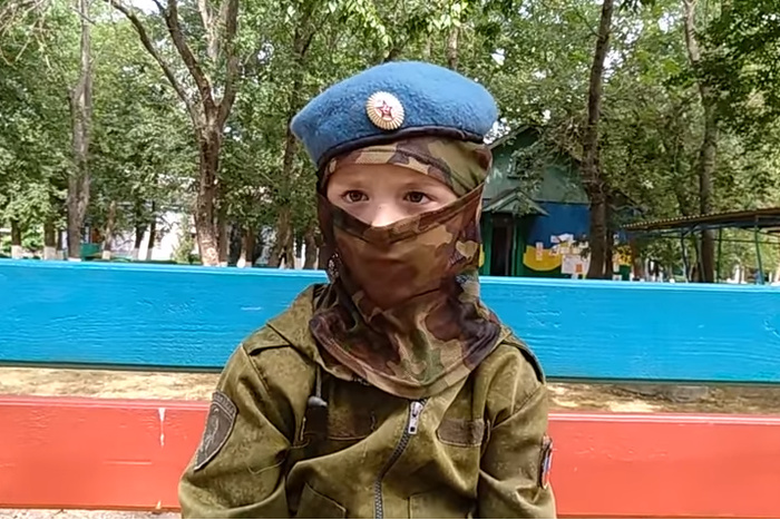 Семилетний ребенок из ДНР похвастался обстрелами украинских военных