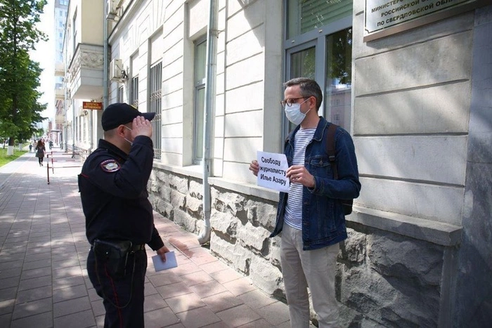 Телеканал RT подал судебный иск к Znak.com