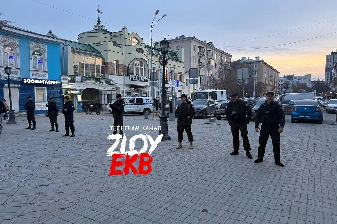 На Вайнера дружинники «Русской общины» и полицейские устроили рейд