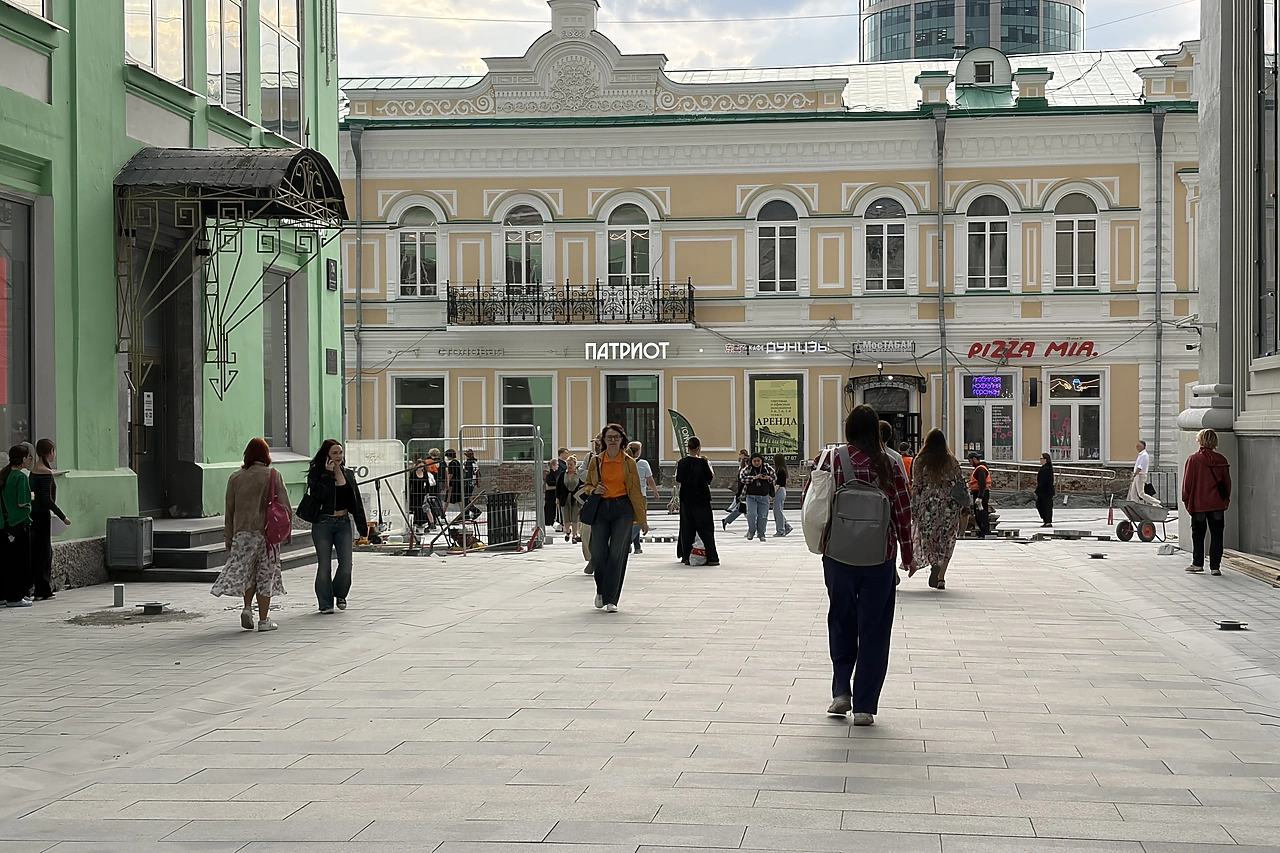 В Екатеринбурге частично открыли улицу Вайнера