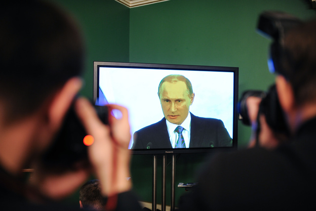 Путин попросил российские СМИ быть объективными