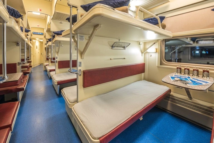 Завтра из Екатеринбурга отправится первый поезд «Таврия» по маршруту Екатеринбург-Симферополь