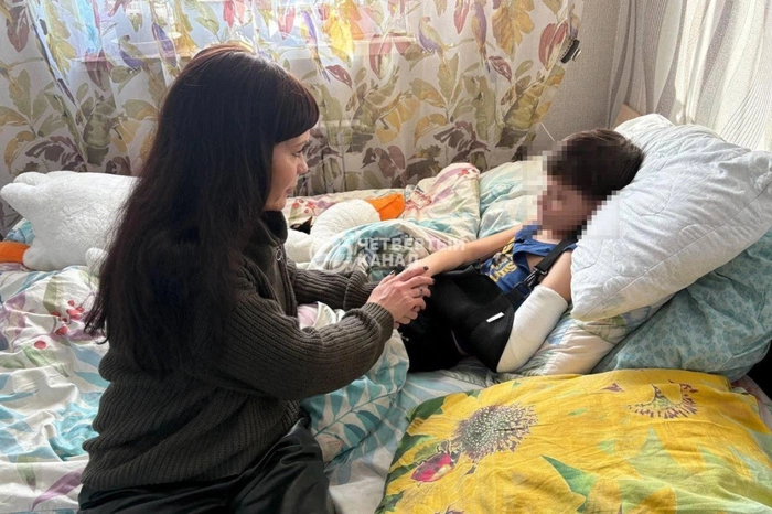 Перелом руки и сотрясение мозга: свердловские шестиклассники жестоко избили сверстника на перемене