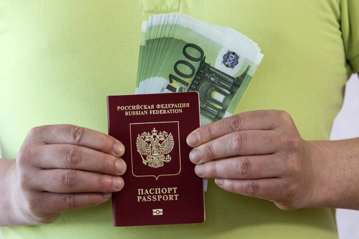 В обдумывании эмиграции признались 25% россиян