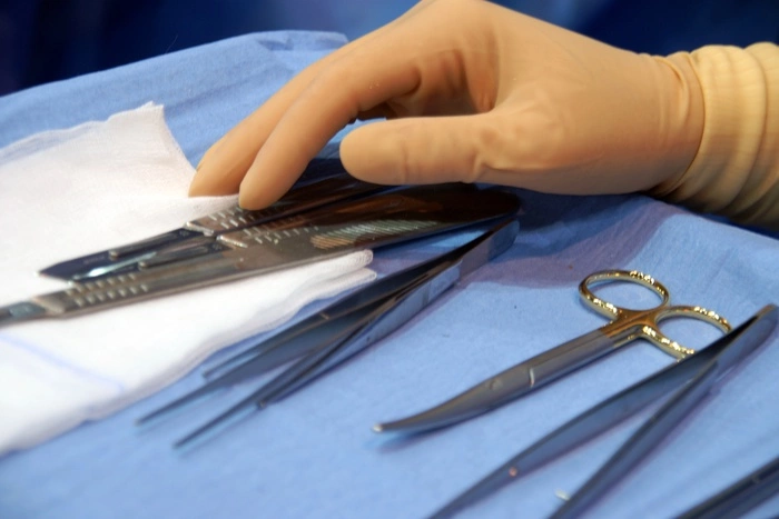 Вскрытие мумии женщины, пролежавшей в квартире 4 года, провели в Екатеринбурге