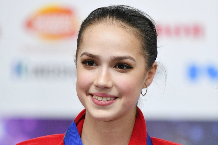 Алина Загитова выиграла чемпионат мира в Японии