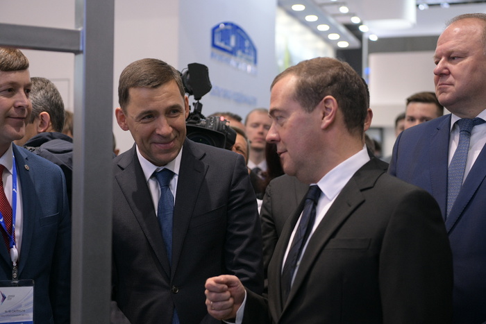 Куйвашев рассказал Медведеву о разработках региона в сфере безопасности движения