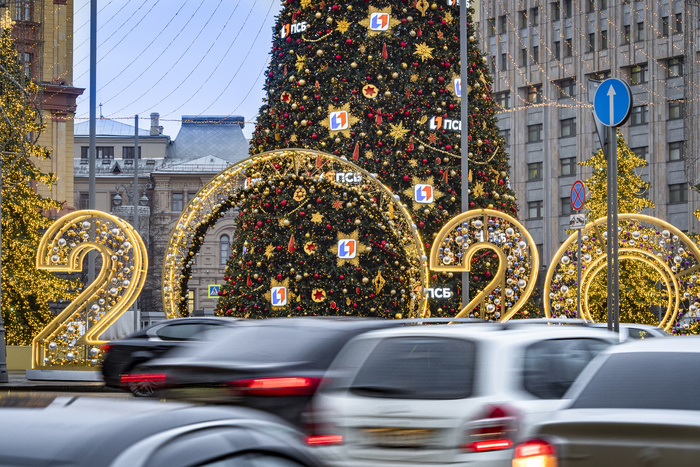 В Кремле объяснили траты Москвы на празднование Нового года