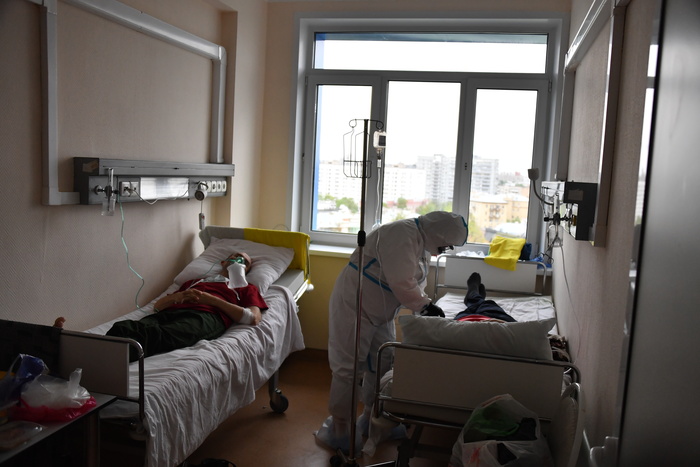 В Свердловской области вновь больше сотни человек заболели коронавирусом