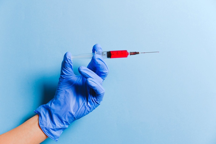 «Медуза»: Фармкомпании призвали Минздрав России отложить регистрацию вакцины от коронавируса