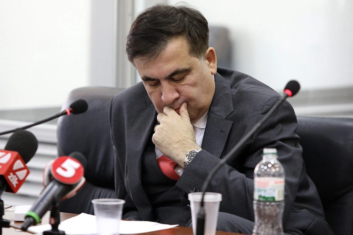 Саакашвили выдворили с Украины перед допросом о расстрелах на Майдане