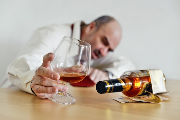 Число случаев слабоумия на почве алкоголизма в Свердловской области удвоилось