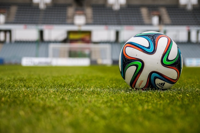 Тихонов назвал футбол «позором всего национального спорта»