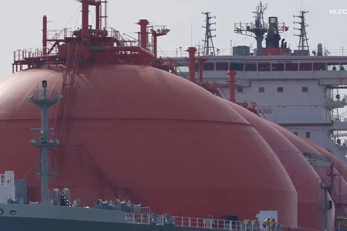 «Пакет с пакетами». Евросоюз обсуждает девятый пакет санкций против России